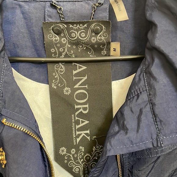 Blue Jacket - Picture 4 of 5